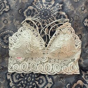 Victoria’s Secret Pink boho lace cottagecore strappy bra